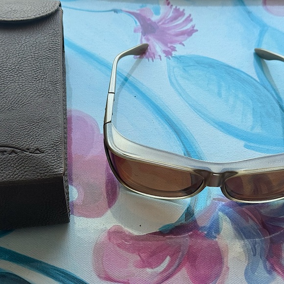 Vistana women’s M flex2fit wear over sunglasses with case main image 9